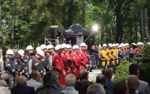 Pielgrzymka świata męskiego do sanktuarium w Piekarach Śląskich (1)