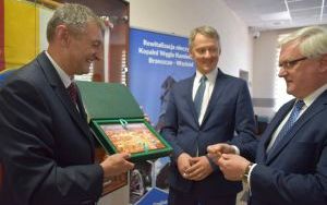 Symboliczne przekazanie klucza