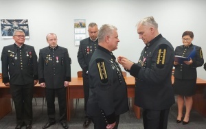 71 uhonorowanych