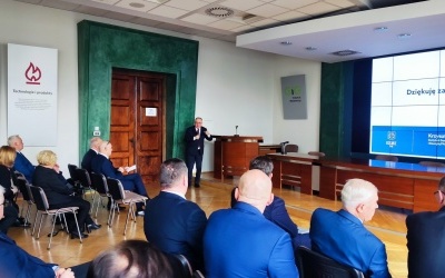 DEBATA EKSPERTÓW O WYZWANIACH TRANSFORMACJI ENERGETYCZNEJ  (3)