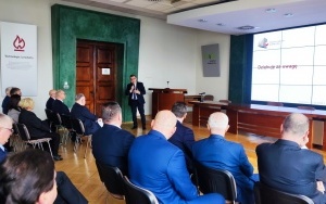 DEBATA EKSPERTÓW O WYZWANIACH TRANSFORMACJI ENERGETYCZNEJ  (1)