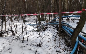 ZATŁACZANIE SUBSTANCJI STABILIZUJĄCEJ GRUNT W TRZEBINI  (2)