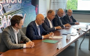NOWE MOŻLIWOŚCI WYKORZYSTANIA WÓD DOŁOWYCH W JAWORZNIE (3)