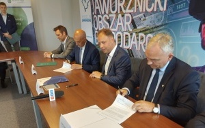 NOWE MOŻLIWOŚCI WYKORZYSTANIA WÓD DOŁOWYCH W JAWORZNIE (2)