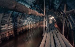 Teraz 1300 metrów spaceru pod ziemią